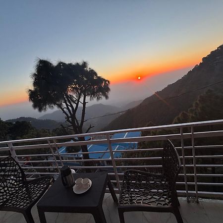 Urban Wave 2Bed Rooms By The North Edge Kasauli Kültér fotó