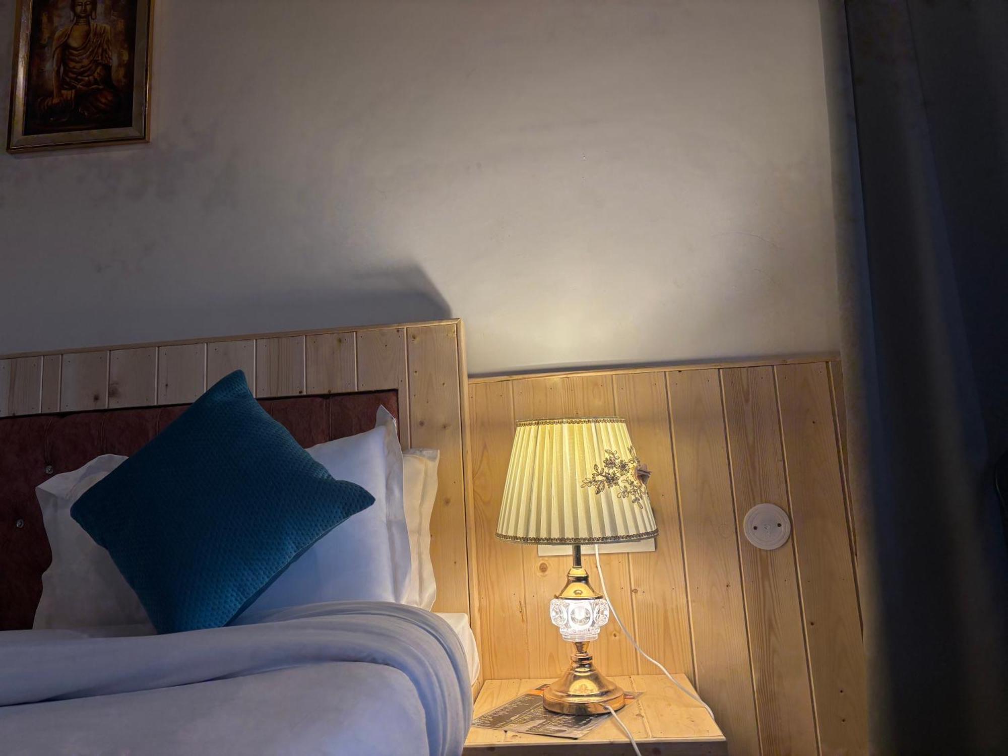 Urban Wave 2Bed Rooms By The North Edge Kasauli Kültér fotó